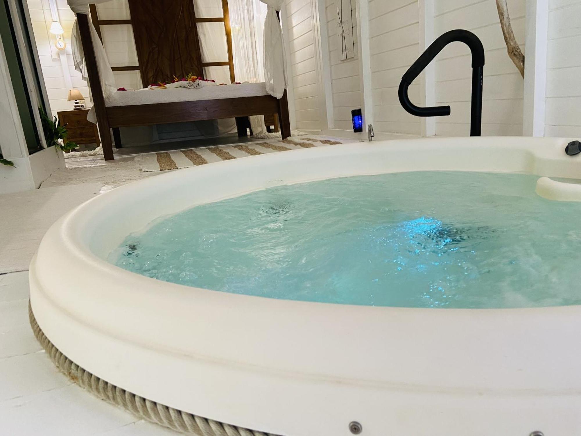 Eden Paradise Ecolodge & Spa Sainte-Luce Ruang foto