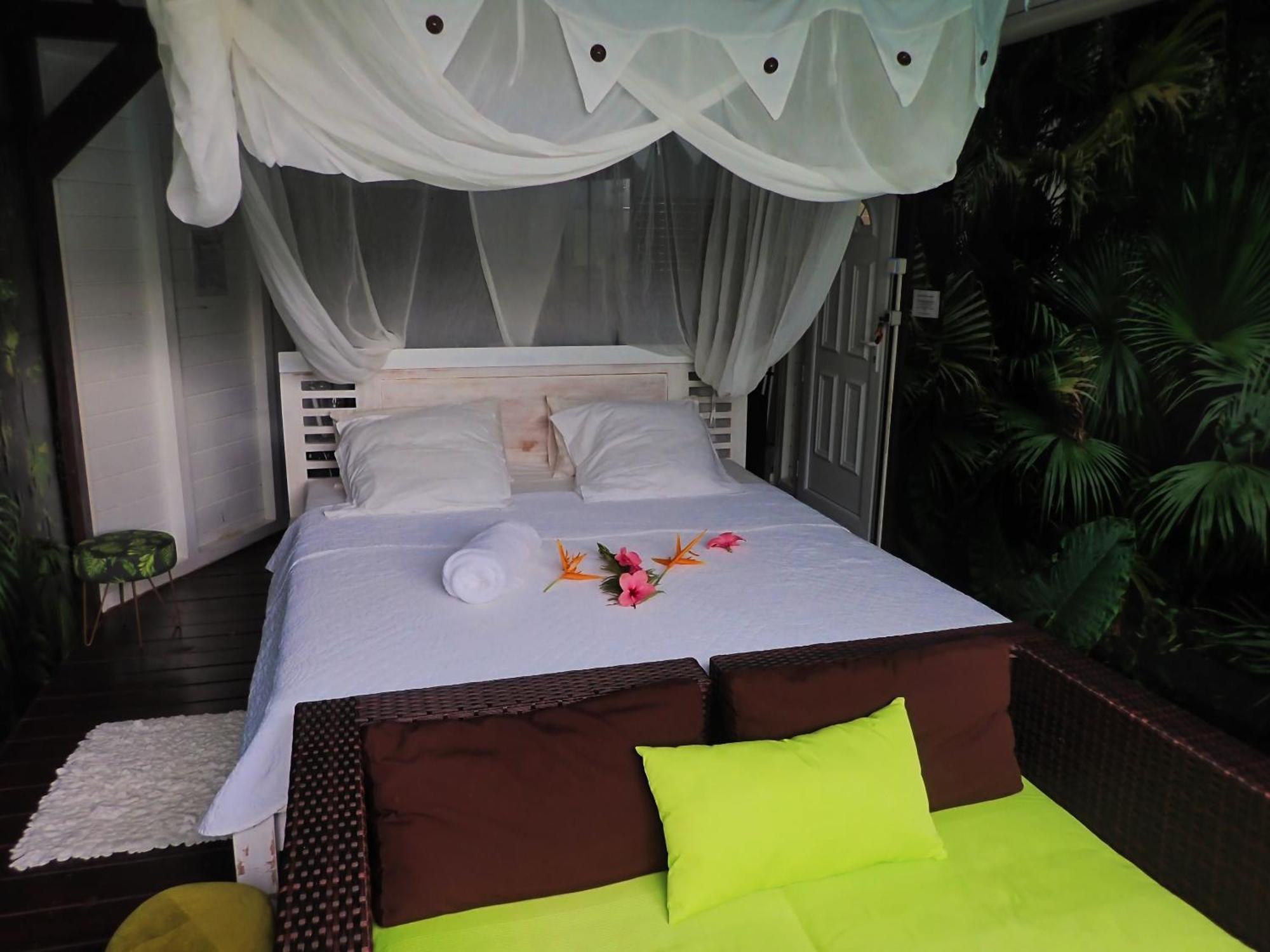 Eden Paradise Ecolodge & Spa Sainte-Luce Ruang foto