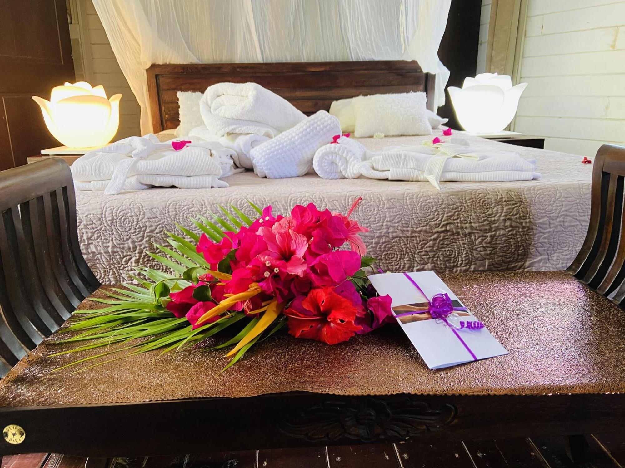 Eden Paradise Ecolodge & Spa Sainte-Luce Ruang foto